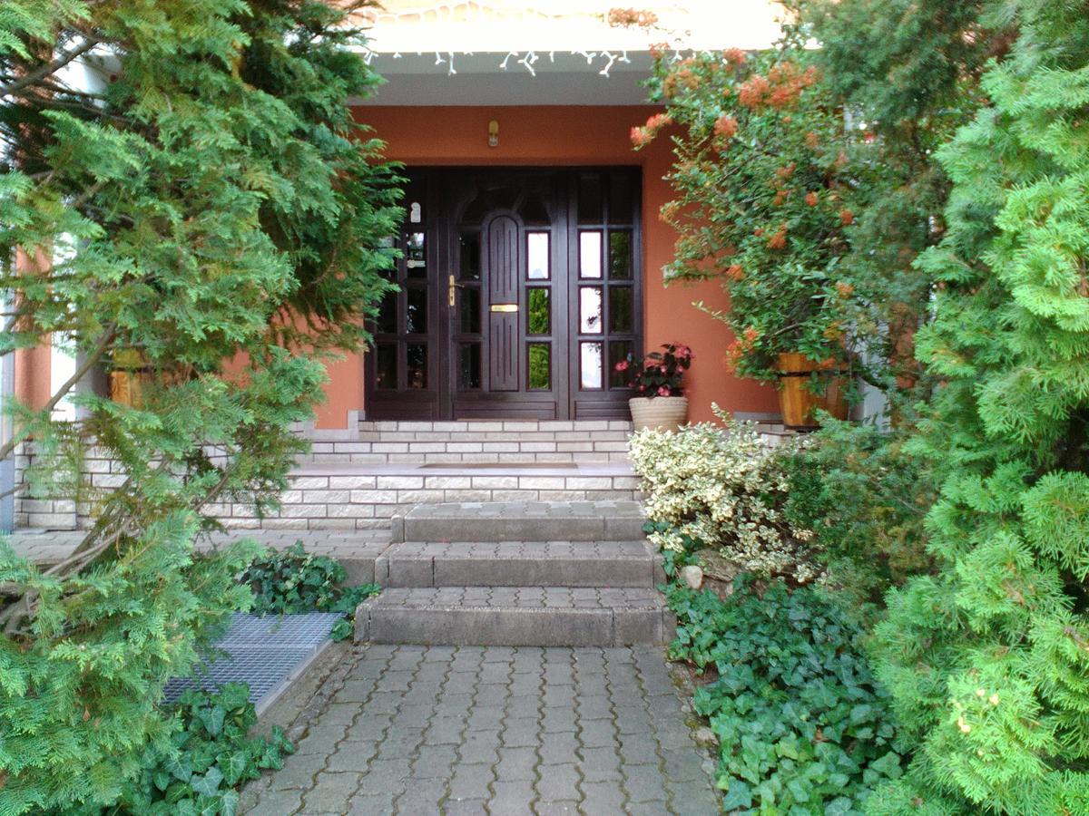 Zöld Sziget Vendégház Eger Exterior foto